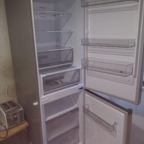 Midea MDRB521MGB02 MEGA Kühl-Gefrierkombination 378L | Energieklasse B | 35 dB | NoFrost photo review