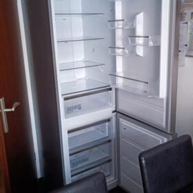 Midea MDRB521MGB02 MEGA Kühl-Gefrierkombination 378L | Energieklasse B | 35 dB | NoFrost photo review